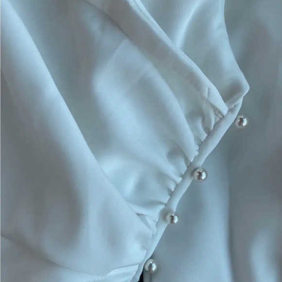 NWT OFF THE SHOULDER PEARL DETAIL BLOUSE - Picture 3 of 7